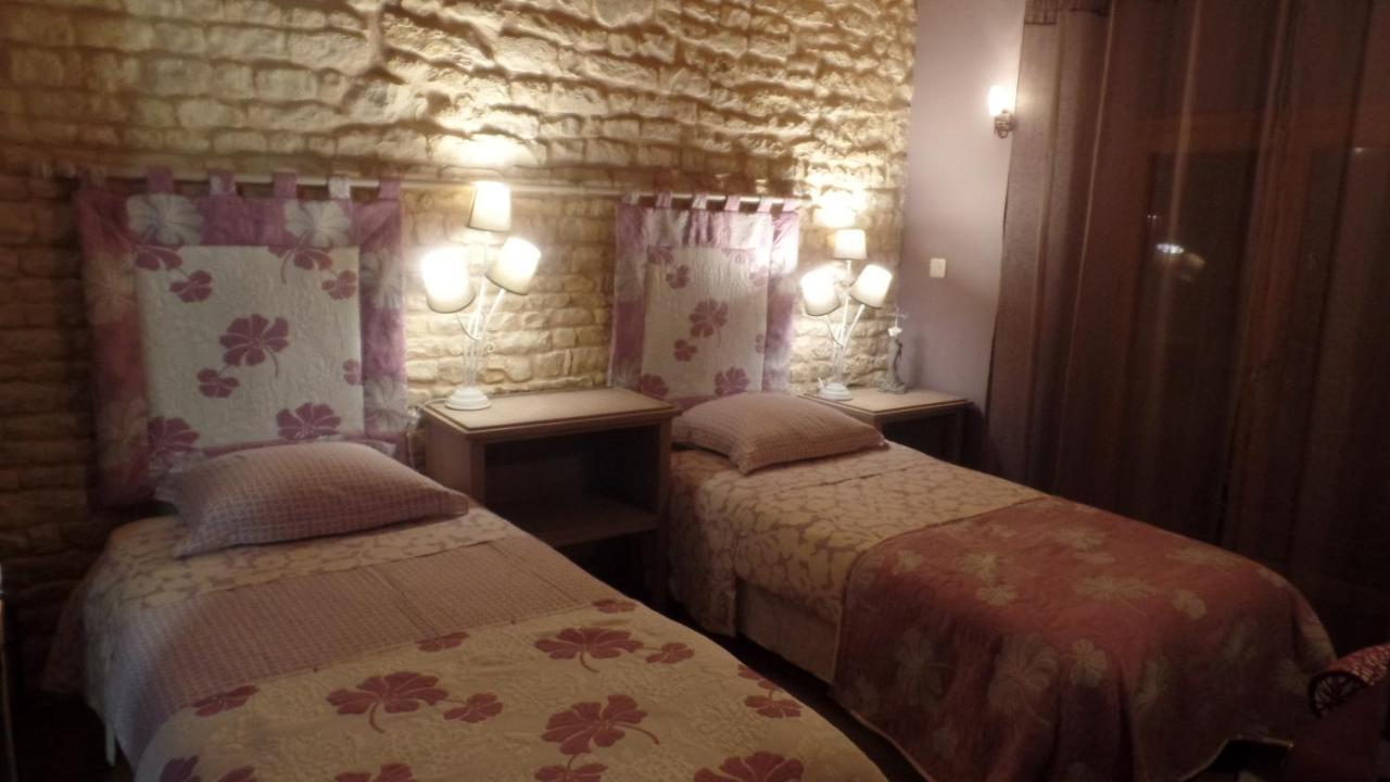 Hotel La Collegiale à Clavette Extérieur photo